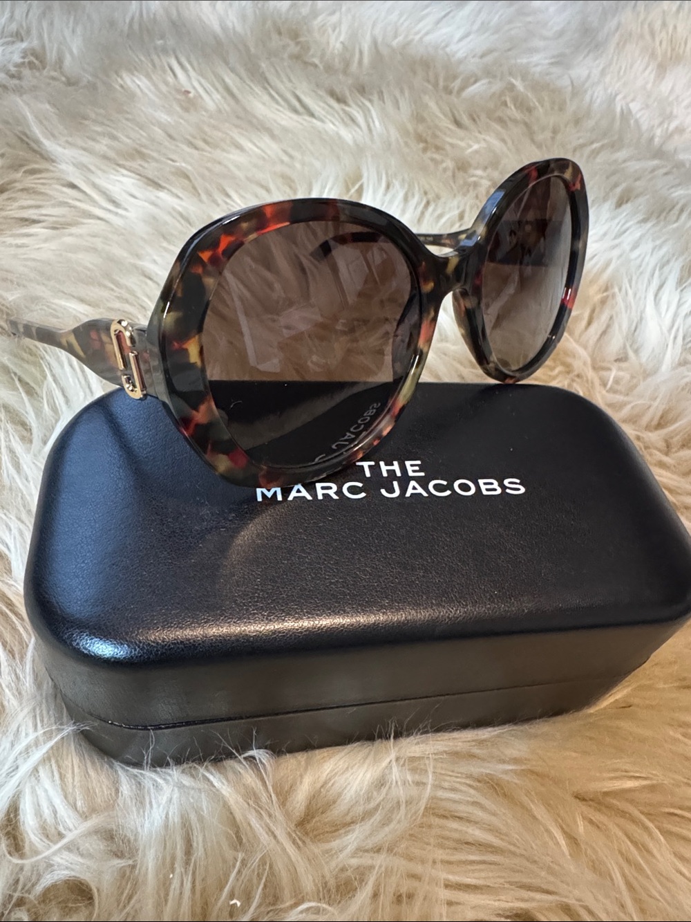Marc Jacobs Tortoiseshell Round Sunglasses with Brown Lenses